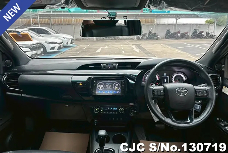 2019 Toyota / Hilux / Revo Rocco Stock No. 130719