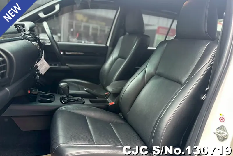 2019 Toyota / Hilux / Revo Rocco Stock No. 130719