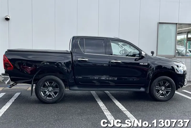 Toyota Hilux in Black for Sale Image 6