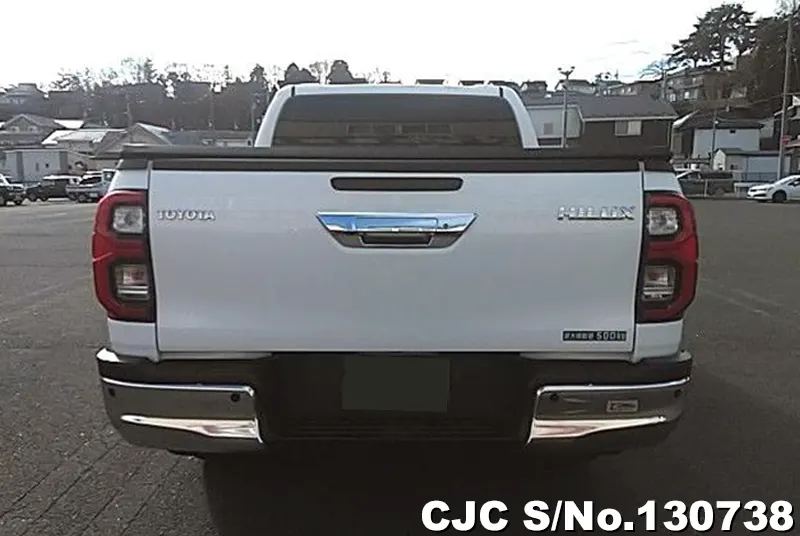 Toyota Hilux in White for Sale Image 5