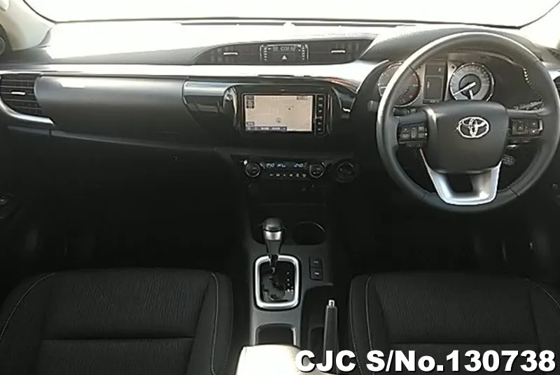 Toyota Hilux in White for Sale Image 8