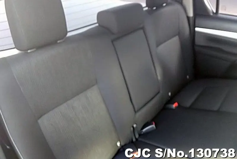 Toyota Hilux in White for Sale Image 12