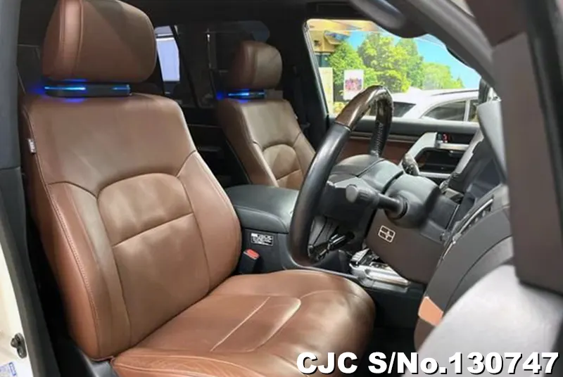 2019 Toyota / Land Cruiser Stock No. 130747