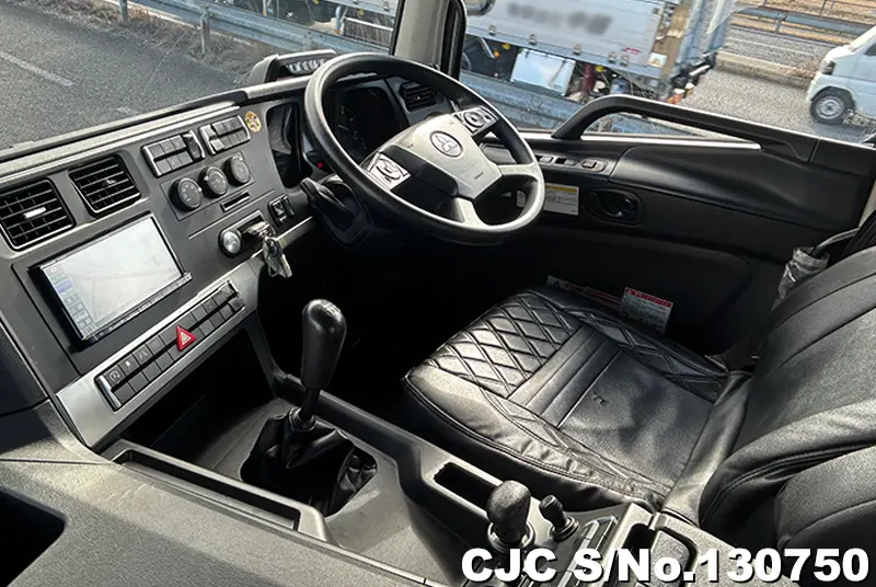 2022 Mitsubishi / Super Great Stock No. 130750