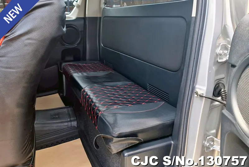 2020 Toyota / Hilux / Revo Stock No. 130757