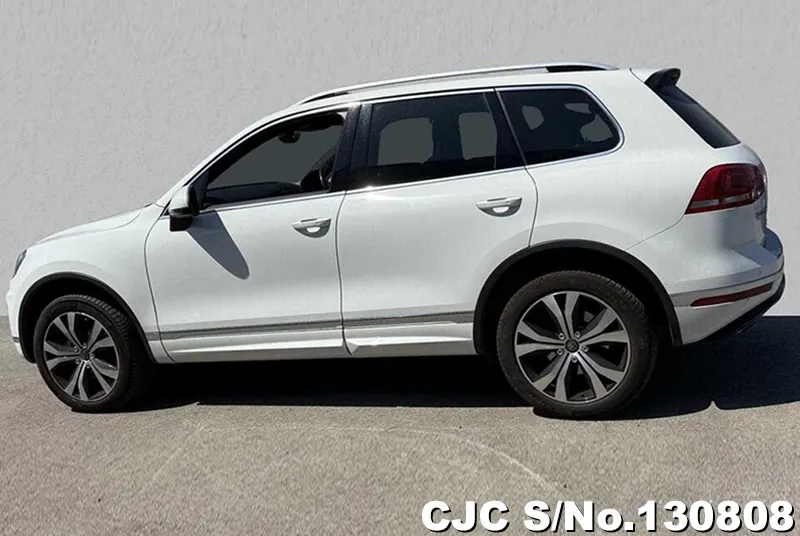 2017 Volkswagen / Touareg Stock No. 130808