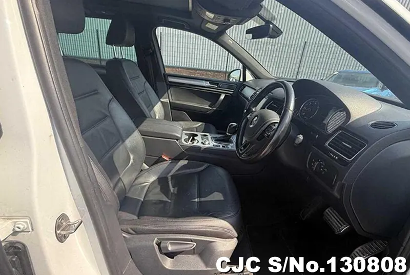 2017 Volkswagen / Touareg Stock No. 130808