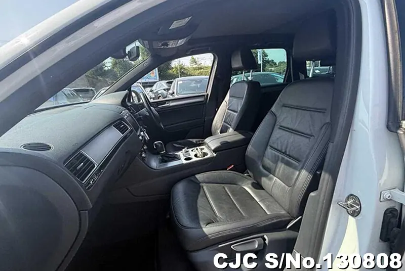2017 Volkswagen / Touareg Stock No. 130808