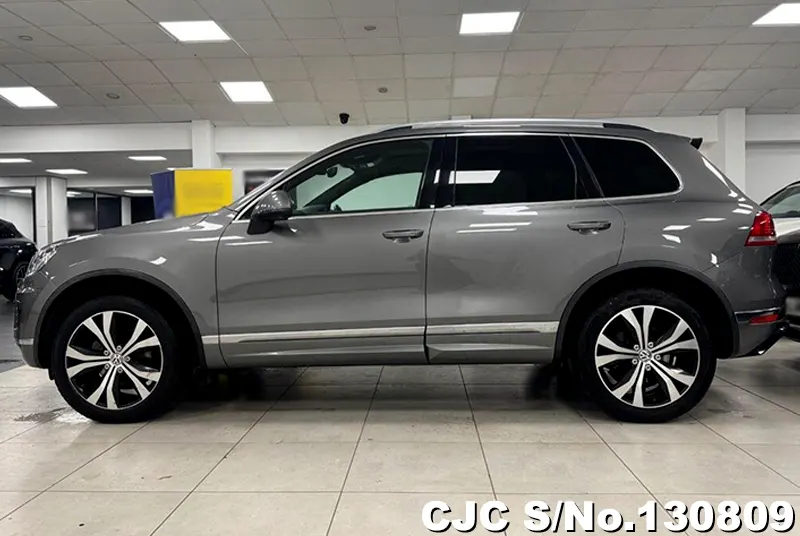 2017 Volkswagen / Touareg Stock No. 130809