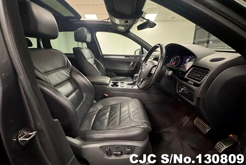 2017 Volkswagen / Touareg Stock No. 130809