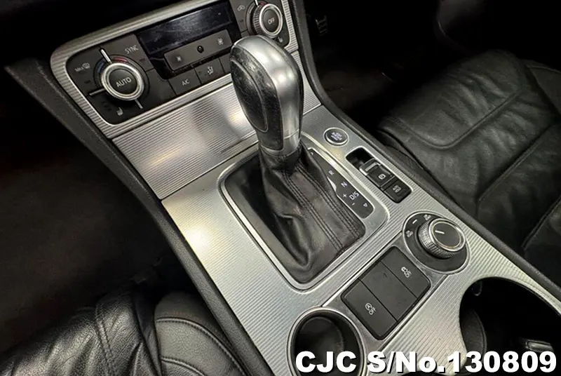 2017 Volkswagen / Touareg Stock No. 130809