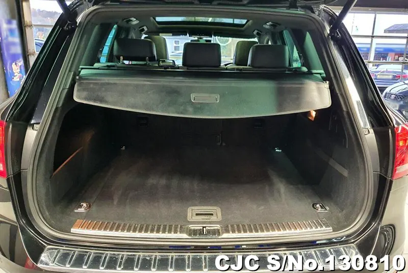 2017 Volkswagen / Touareg Stock No. 130810