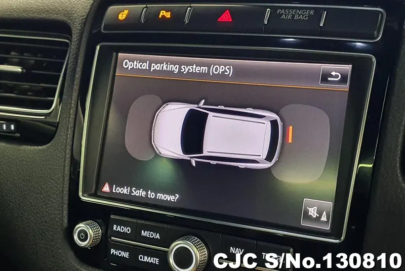 2017 Volkswagen / Touareg Stock No. 130810