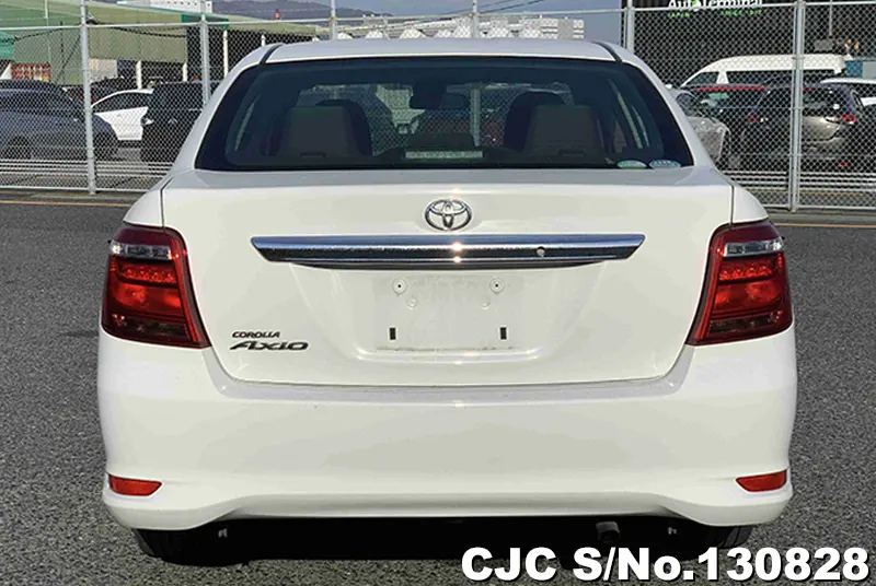 Toyota Corolla Axio in White for Sale Image 5