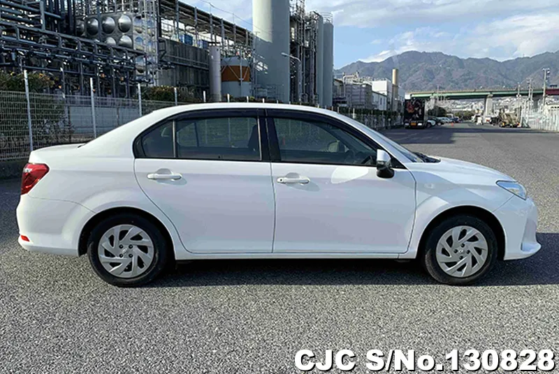2018 Toyota / Corolla Axio Stock No. 130828