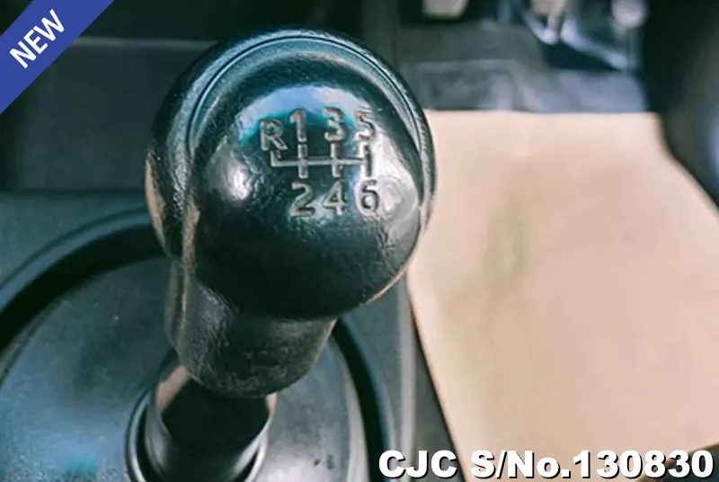 Toyota Hilux in White for Sale Image 13