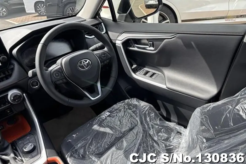2025 Toyota / Rav4 Stock No. 130836