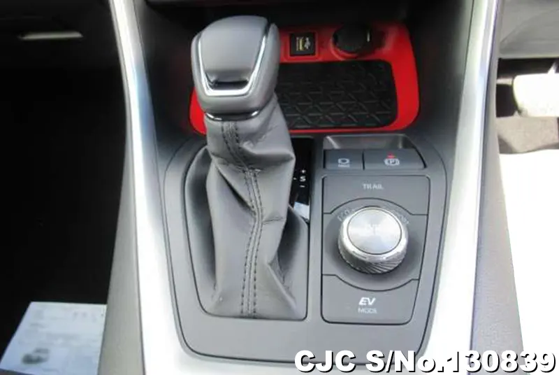 2025 Toyota / Rav4 Stock No. 130839