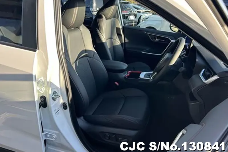 2025 Toyota / Rav4 Stock No. 130841