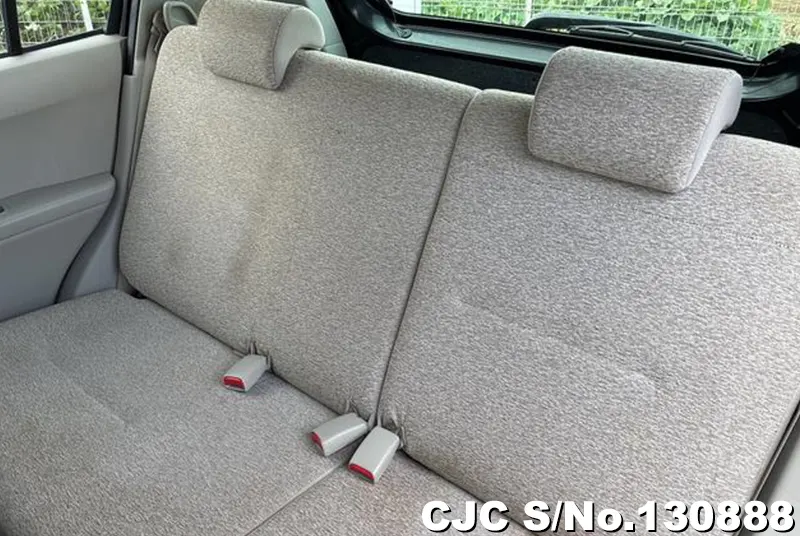 2010 Toyota / Passo Stock No. 130888