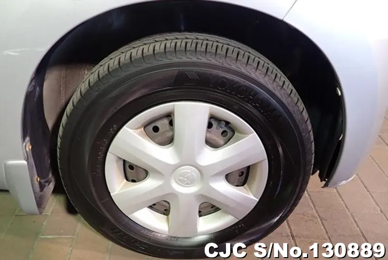 2010 Toyota / Passo Stock No. 130889