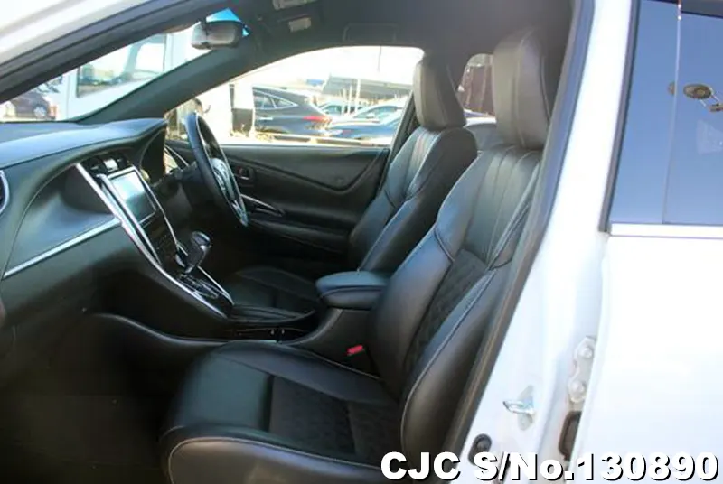 2018 Toyota / Harrier Stock No. 130890