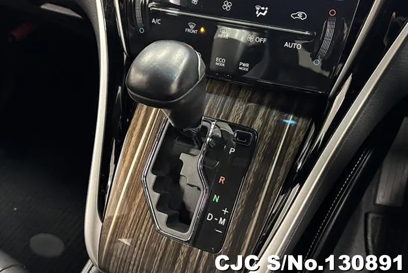 2013 Toyota / Harrier Stock No. 130891