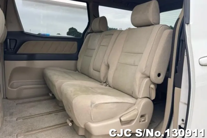 2004 Toyota / Alphard Stock No. 130911