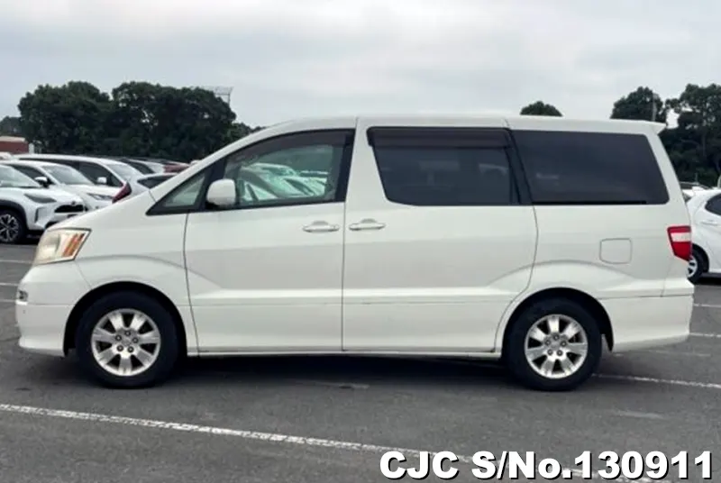 2004 Toyota / Alphard Stock No. 130911