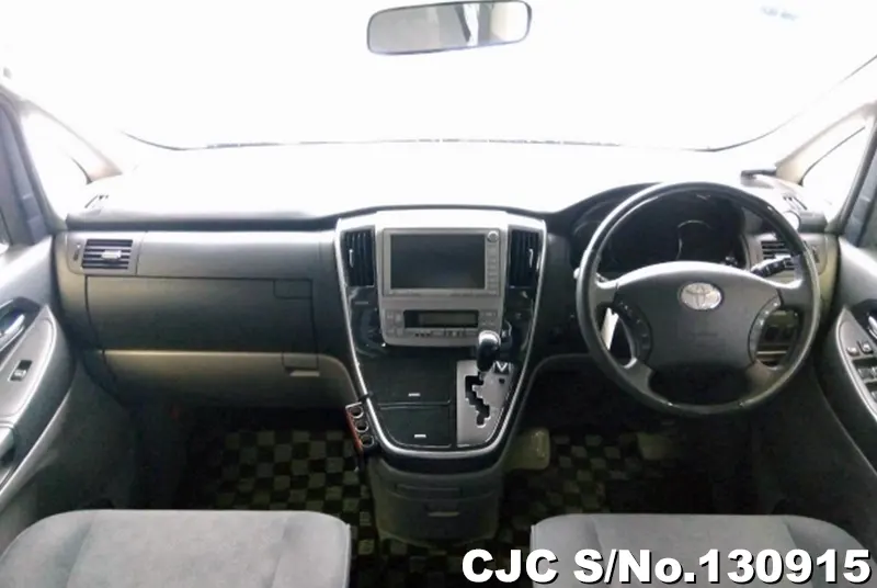 2005 Toyota / Alphard Stock No. 130915