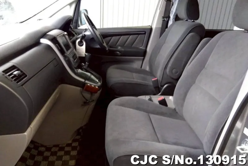 2005 Toyota / Alphard Stock No. 130915