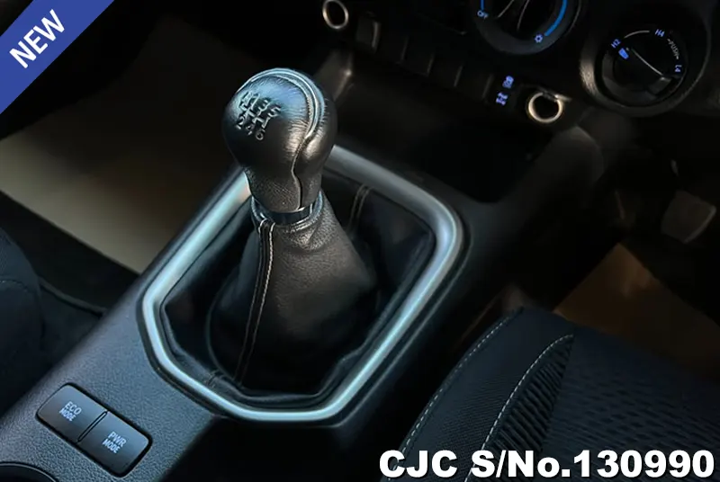 2021 Toyota / Hilux / Revo Stock No. 130990