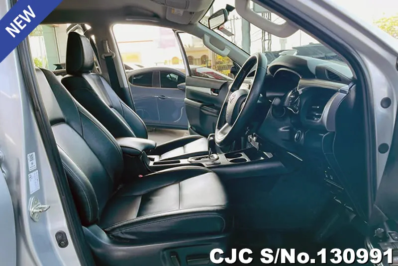 2023 Toyota / Hilux / Revo Stock No. 130991