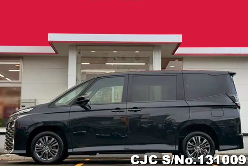 2025 Toyota / Voxy Stock No. 131009