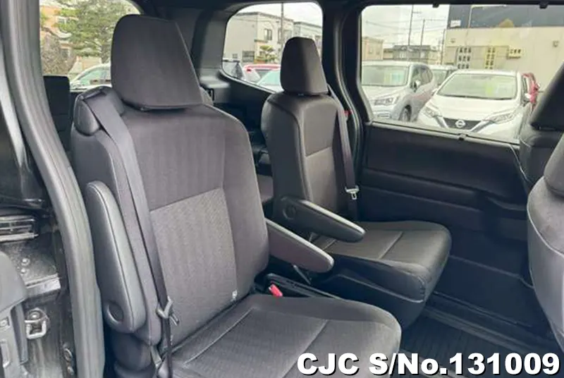 2025 Toyota / Voxy Stock No. 131009