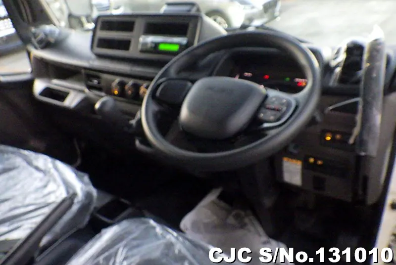 2025 Mitsubishi / Canter Stock No. 131010