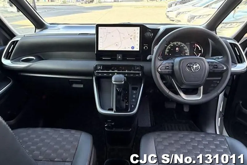 2025 Toyota / Voxy Stock No. 131011