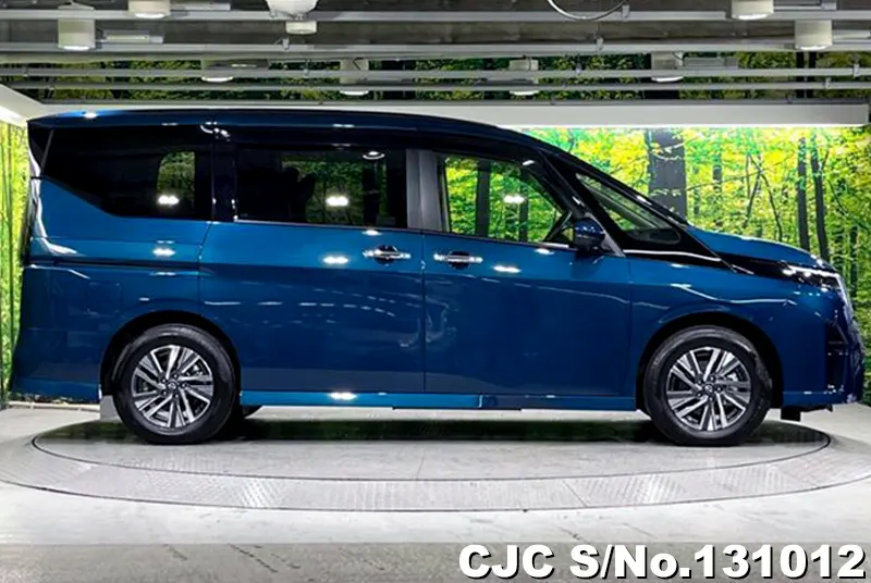 2025 Nissan / Serena Stock No. 131012
