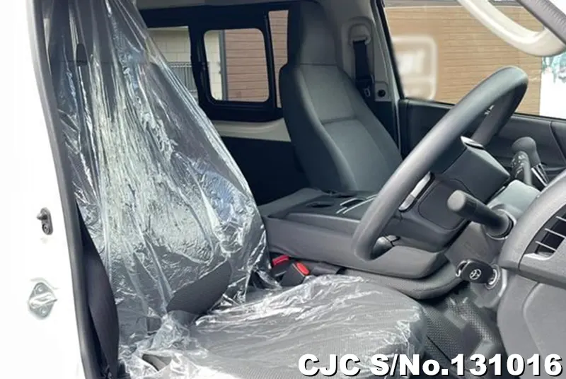 2025 Toyota / Hiace Stock No. 131016