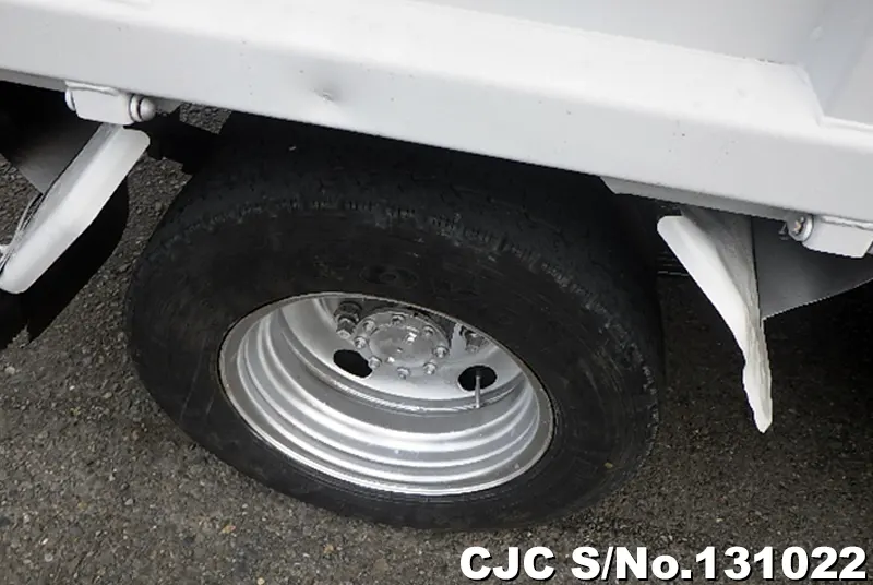 2006 Isuzu / Elf Stock No. 131022