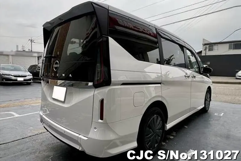 2025 Nissan / Serena Stock No. 131027