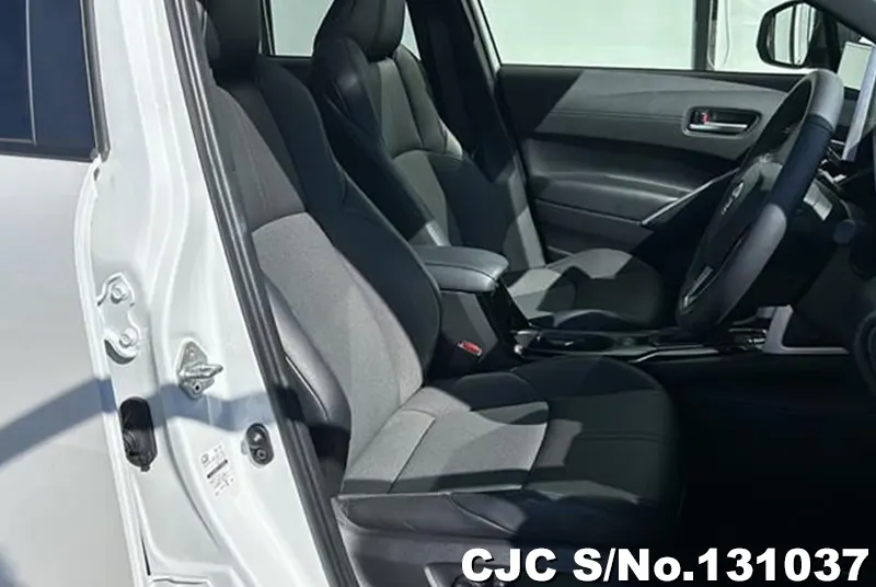 2025 Toyota / Corolla Cross Stock No. 131037