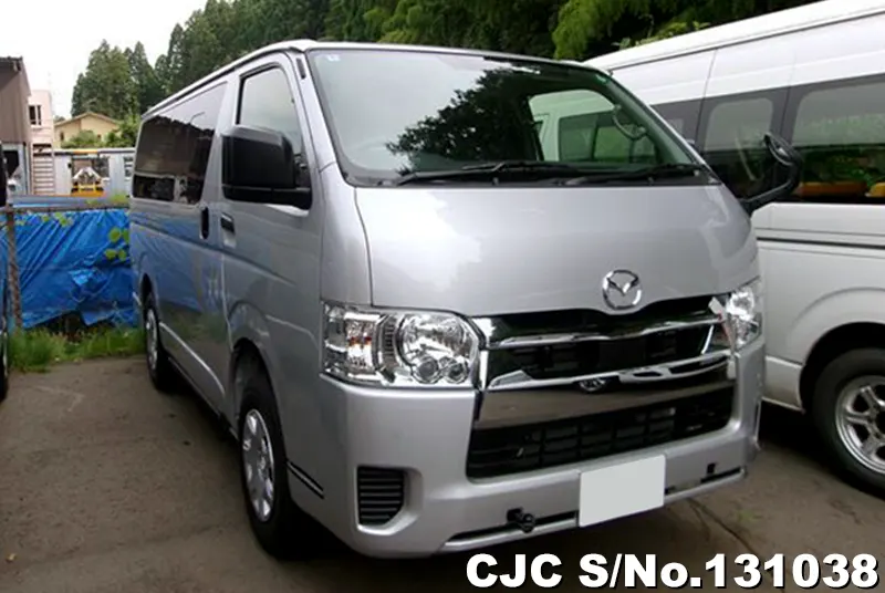 Toyota / Hiace 2025