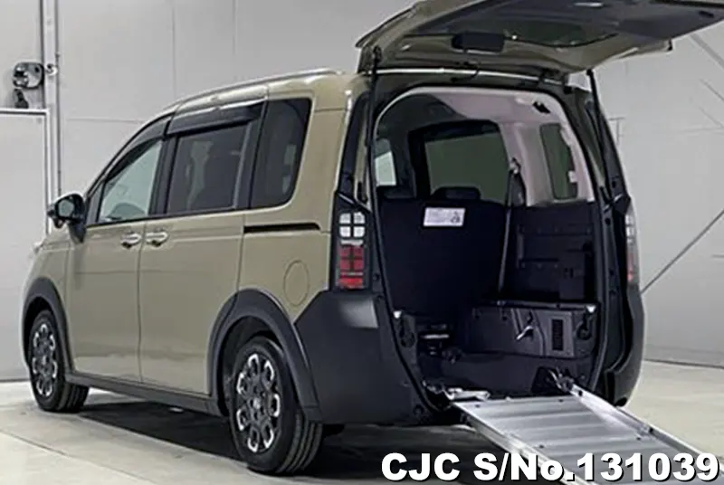 2025 Honda / Freed Stock No. 131039