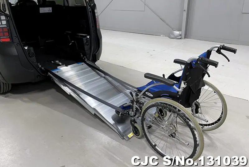 2025 Honda / Freed Stock No. 131039