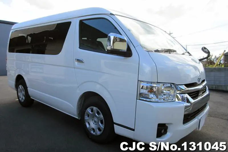 Toyota / Hiace 2025