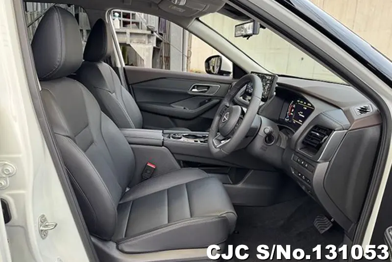 2025 Nissan / X-Trail Stock No. 131053