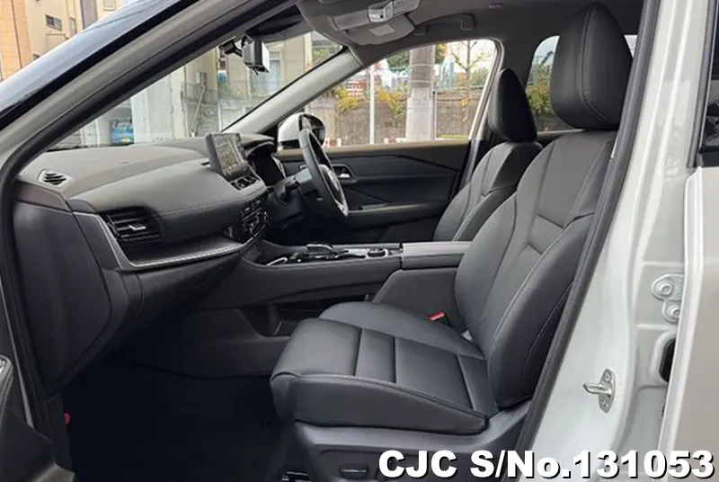 2025 Nissan / X-Trail Stock No. 131053