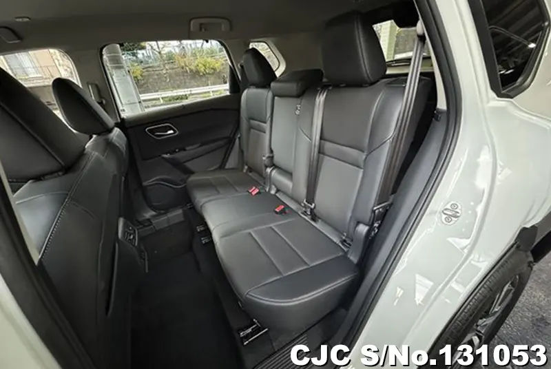 2025 Nissan / X-Trail Stock No. 131053