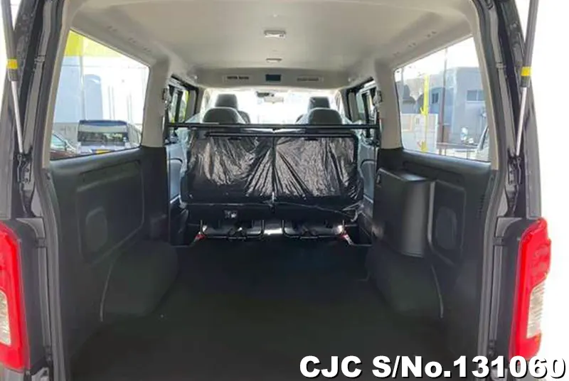 2025 Nissan / Caravan Stock No. 131060